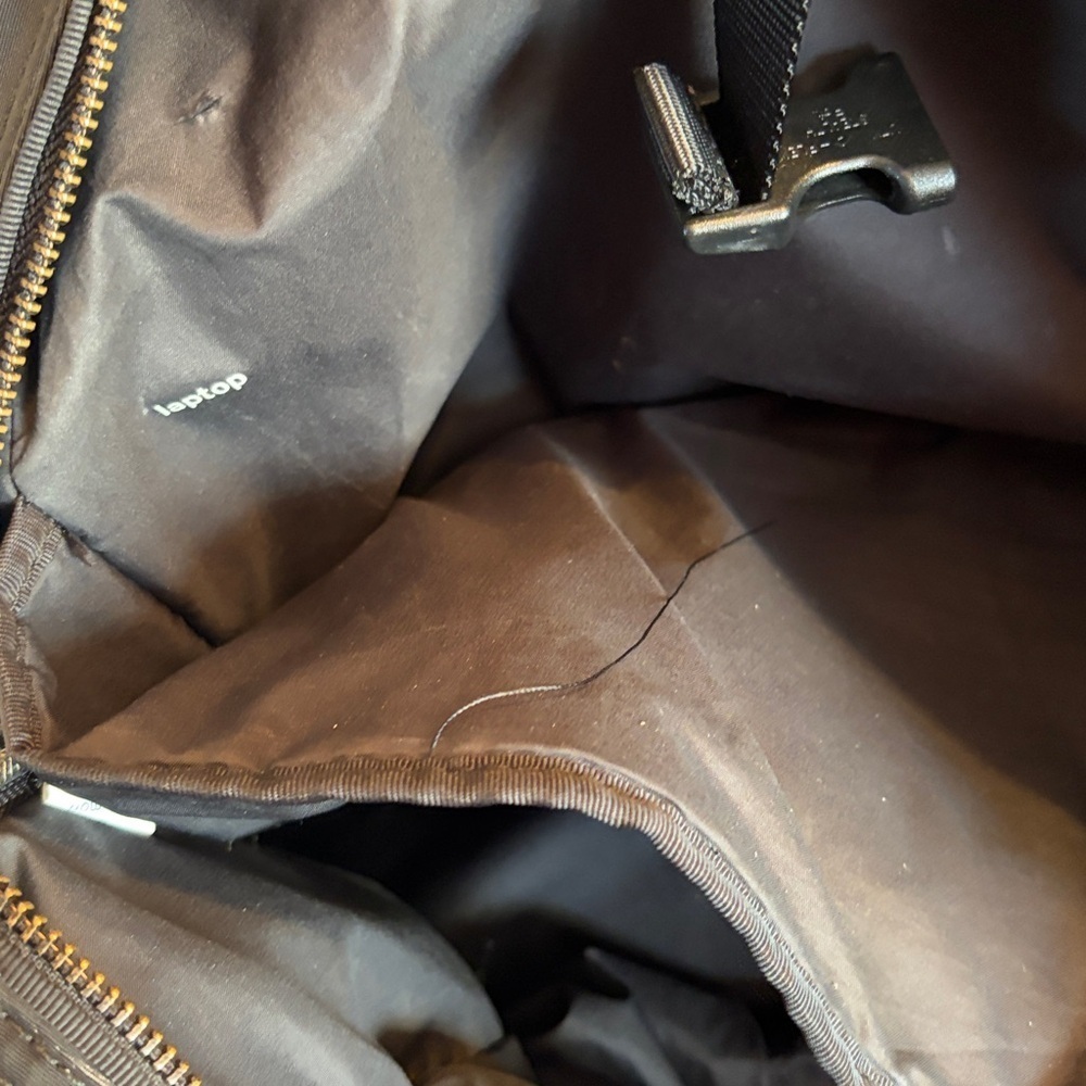Lululemon Go getter duffle bag - Picture 11 of 14